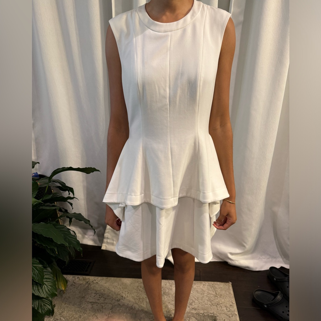 Bcbg Maxazria Size 8 Off-White/Cream Dress